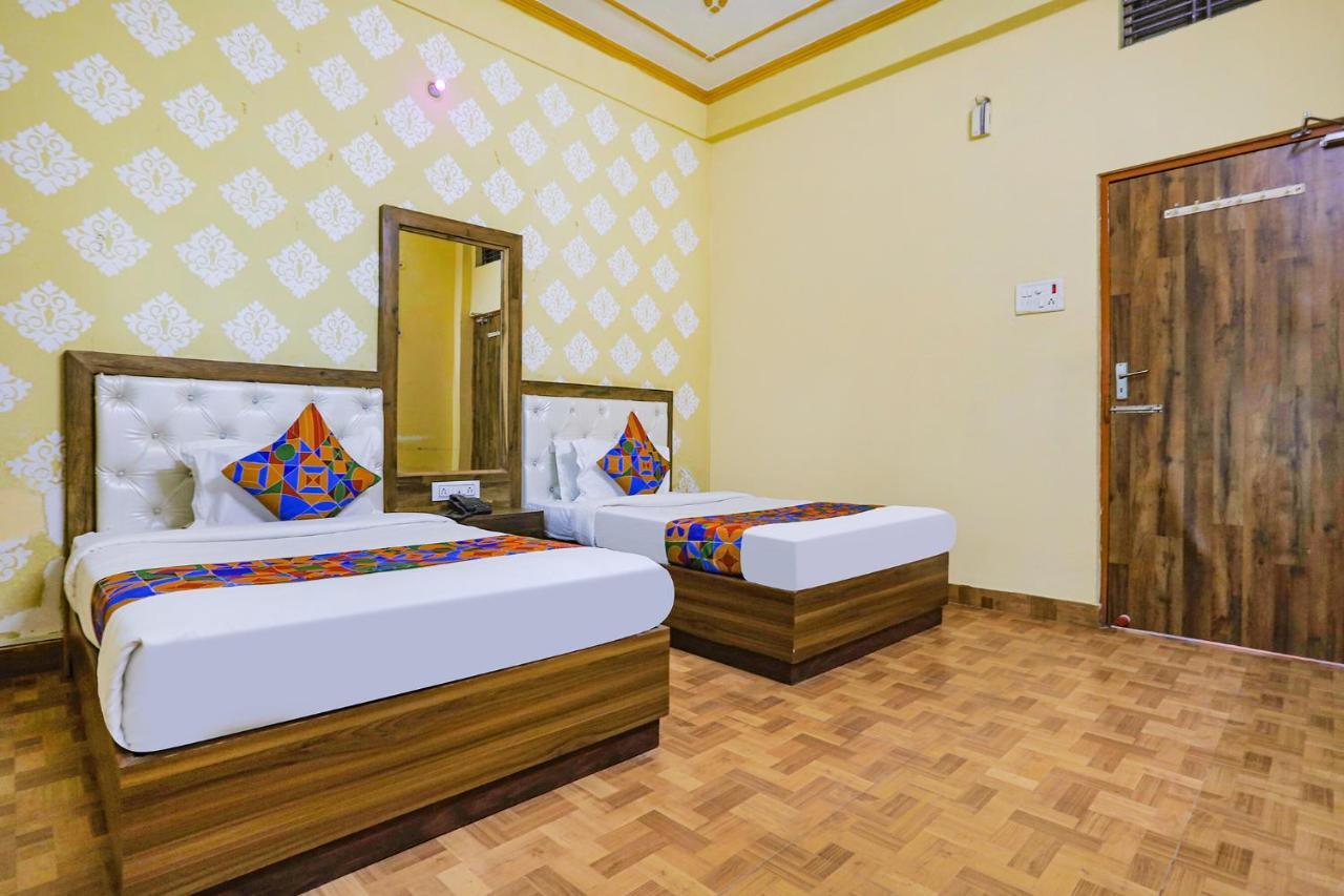 Fabhotel Shivam Palace Varanasi Exterior foto